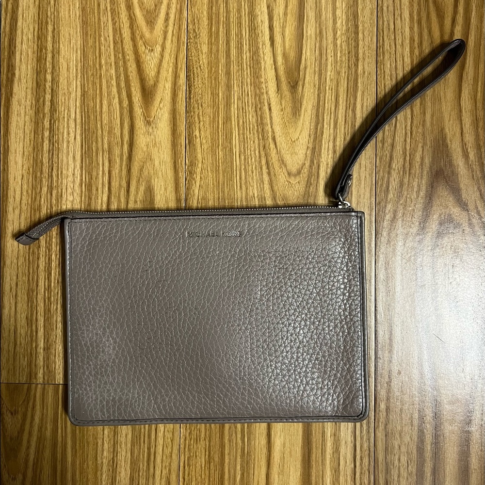 Gray Michael Kors wristlet
